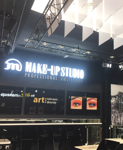 MAKEUP STUDIO @MOE