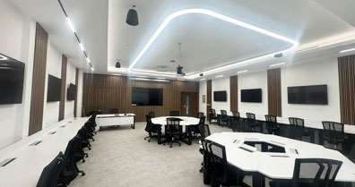 OUTREACH LAB @KHALIFA UNIVERSITY