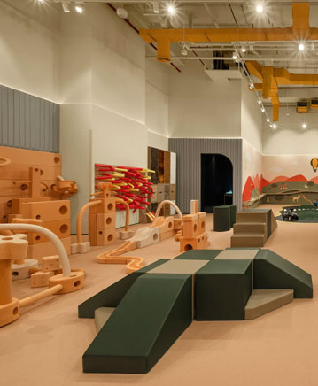 TITTER TOTTER @REEM MALL, ABU DHABI