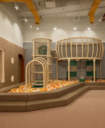 TITTER TOTTER @REEM MALL, ABU DHABI